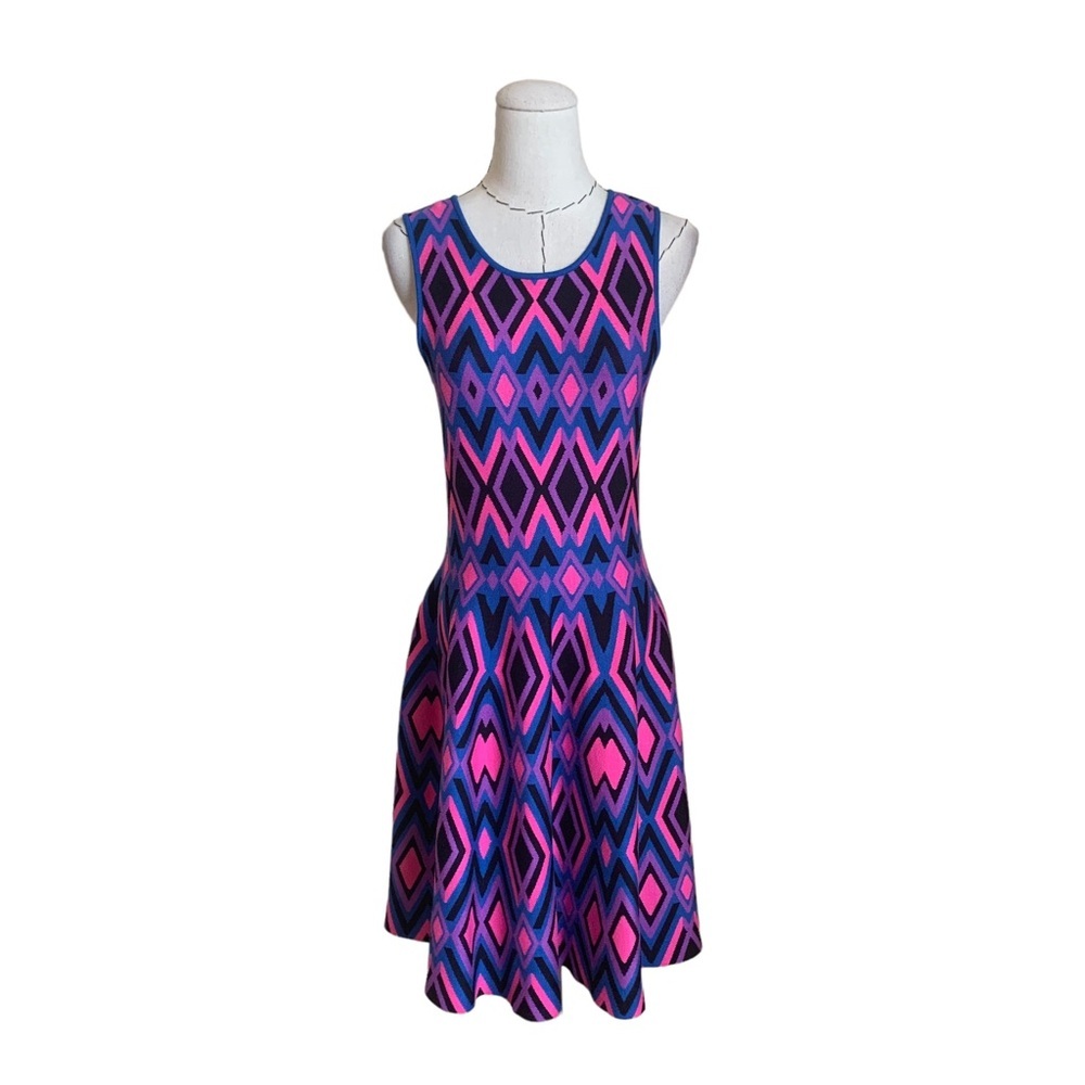 Issa London Knit Sleeveless Diamond Pattern Fit and Flare Skater Dress Med/Large